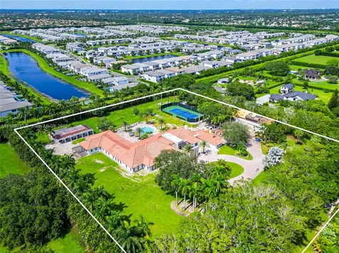 8563 Horseshoe Lane Boca Raton FL 33496