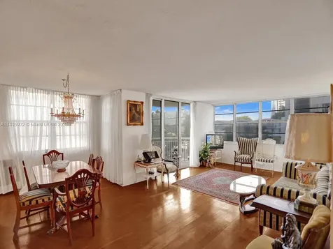 18051 Biscayne Boulevard Aventura FL 33160