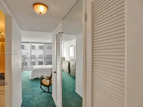 18051 Biscayne Boulevard Aventura FL 33160