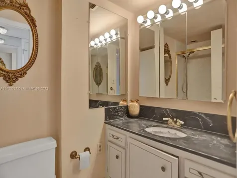 18051 Biscayne Boulevard Aventura FL 33160