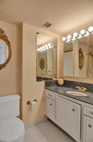 18051 Biscayne Boulevard Aventura FL 33160