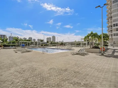 18051 Biscayne Boulevard Aventura FL 33160