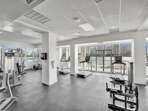 18051 Biscayne Boulevard Aventura FL 33160