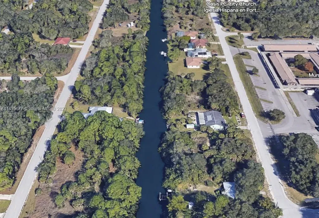 2065 Cedarwood Street Port Charlotte FL 33947