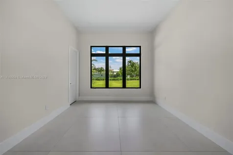 10860 SW 67th Court Pinecrest FL 33156