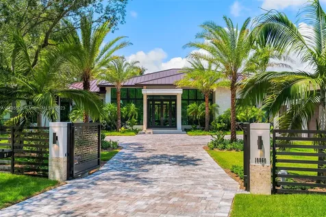 10860 SW 67th Court Pinecrest FL 33156