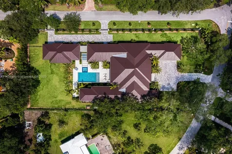 10860 SW 67th Court Pinecrest FL 33156