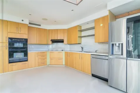 19111 Collins Avenue Sunny Isles Beach FL 33160