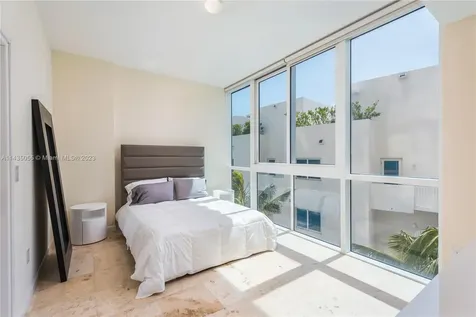 50 S Pointe Drive Miami Beach FL 33139