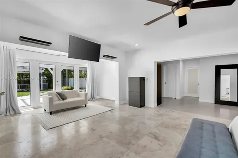 10800 SW 62nd Avenue Pinecrest FL 33156