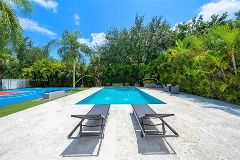 10800 SW 62nd Avenue Pinecrest FL 33156
