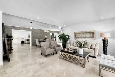 10800 SW 62nd Avenue Pinecrest FL 33156