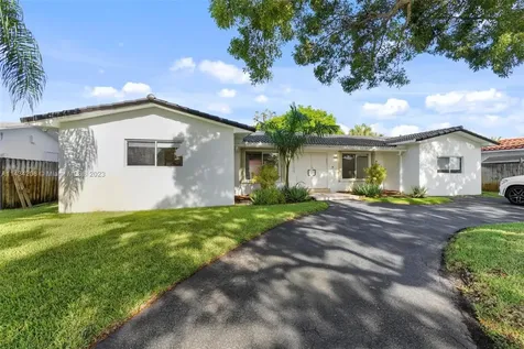 21200 NE 19th Avenue Miami FL 33179