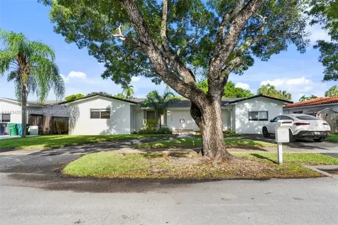 21200 NE 19th Avenue Miami FL 33179