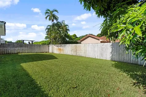 21200 NE 19th Avenue Miami FL 33179