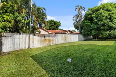 21200 NE 19th Avenue Miami FL 33179