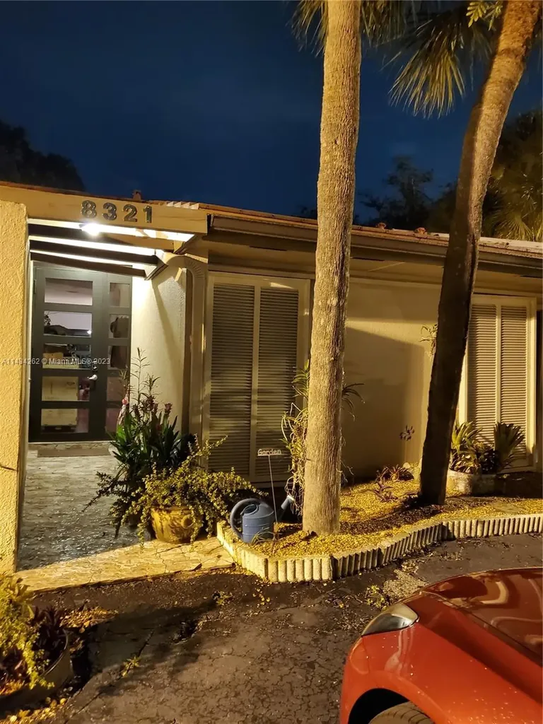 8321 Balgowan Road Miami Lakes FL 33016