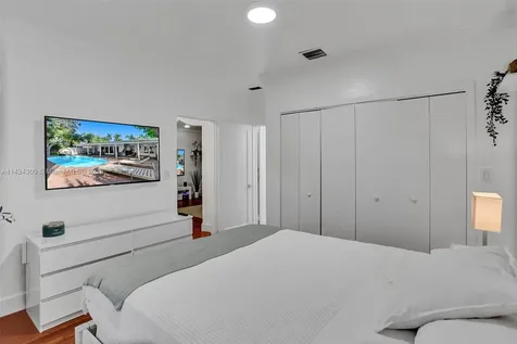 924 Belle Meade Island Drive Miami FL 33138