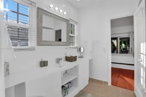 924 Belle Meade Island Drive Miami FL 33138