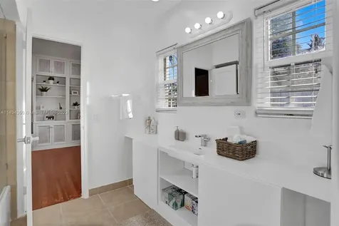 924 Belle Meade Island Drive Miami FL 33138