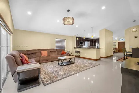 13513 NW 7th Street Plantation FL 33325