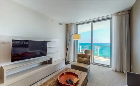 4111 S Ocean Drive Hollywood FL 33019