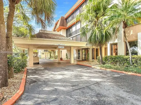 671 NE 195th Street Miami FL 33179