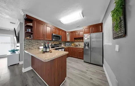 3360 E 10th Avenue Hialeah FL 33013