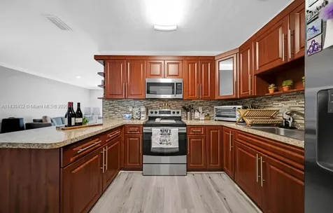 3360 E 10th Avenue Hialeah FL 33013