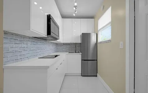 3360 E 10th Avenue Hialeah FL 33013