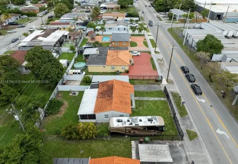 3360 E 10th Avenue Hialeah FL 33013
