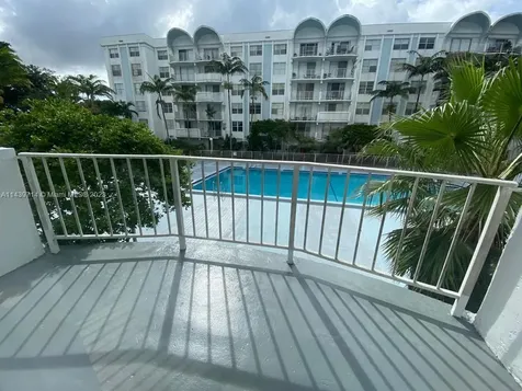 498 NW 165th Street Road Miami FL 33169