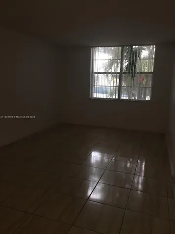 498 NW 165th Street Road Miami FL 33169