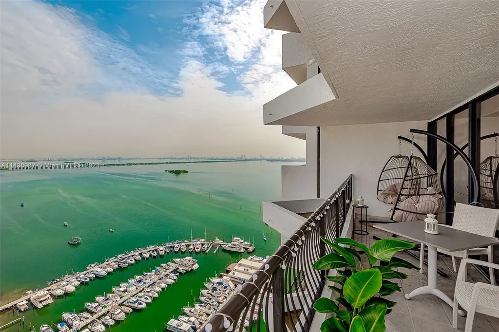 555 NE 15th Street Miami FL 33132