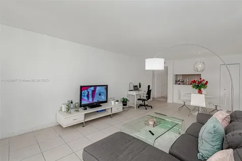 555 NE 15th Street Miami FL 33132