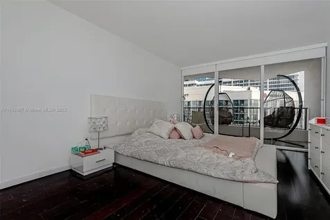 555 NE 15th Street Miami FL 33132