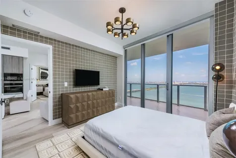 2900 NE 7th Avenue Miami FL 33137