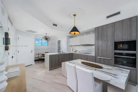 2900 NE 7th Avenue Miami FL 33137