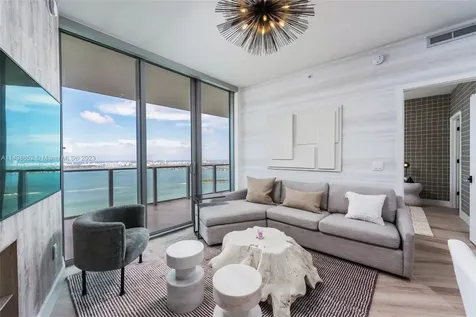 2900 NE 7th Avenue Miami FL 33137