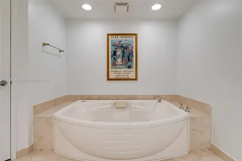 765 Crandon Boulevard Key Biscayne FL 33149
