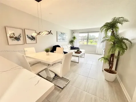 3405 NW 48th Avenue Lauderdale Lakes FL 33319
