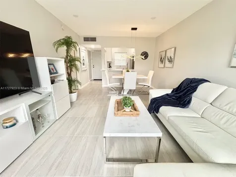 3405 NW 48th Avenue Lauderdale Lakes FL 33319