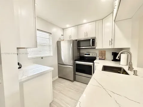 3405 NW 48th Avenue Lauderdale Lakes FL 33319