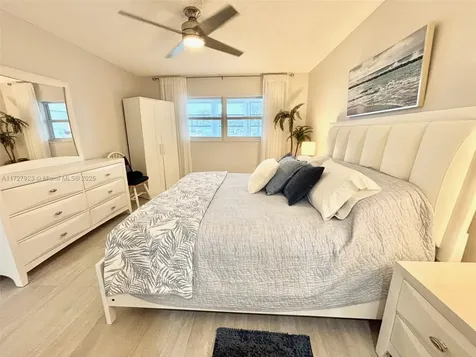 3405 NW 48th Avenue Lauderdale Lakes FL 33319