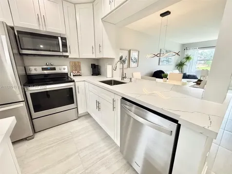 3405 NW 48th Avenue Lauderdale Lakes FL 33319