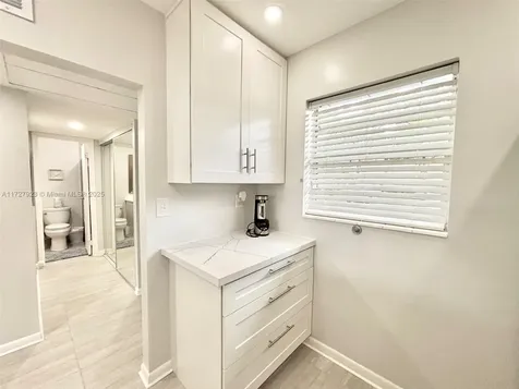 3405 NW 48th Avenue Lauderdale Lakes FL 33319