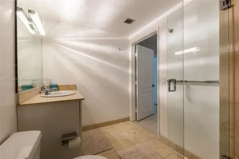 17555 E Atlantic Boulevard Sunny Isles Beach FL 33160