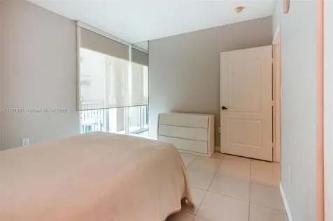 17555 E Atlantic Boulevard Sunny Isles Beach FL 33160
