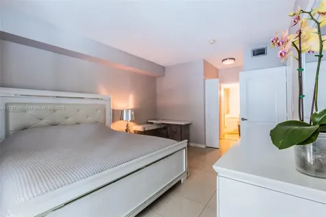 17555 E Atlantic Boulevard Sunny Isles Beach FL 33160