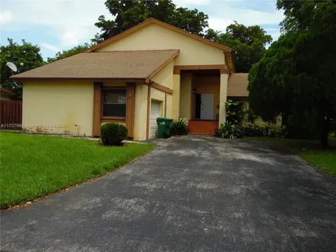 5219 SW 152nd Court Miami FL 33185